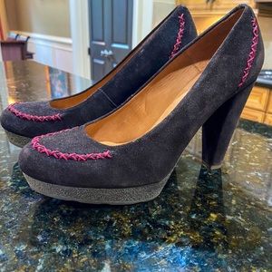 🦋NWOT rare vintage heels from Anthropologie!